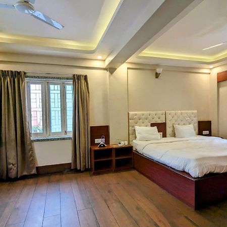 The Aster Enclave Hotel Kalküta Dış mekan fotoğraf