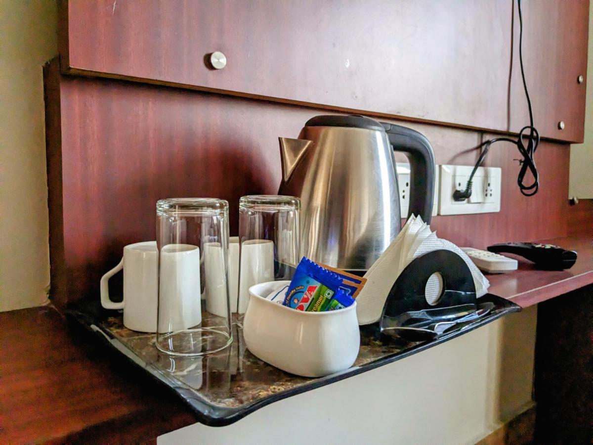 The Aster Enclave Hotel Kalküta Dış mekan fotoğraf
