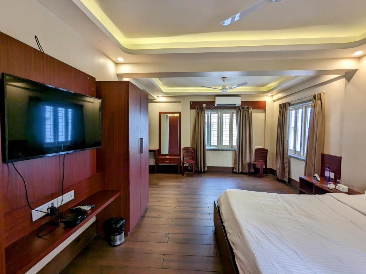 The Aster Enclave Hotel Kalküta Dış mekan fotoğraf