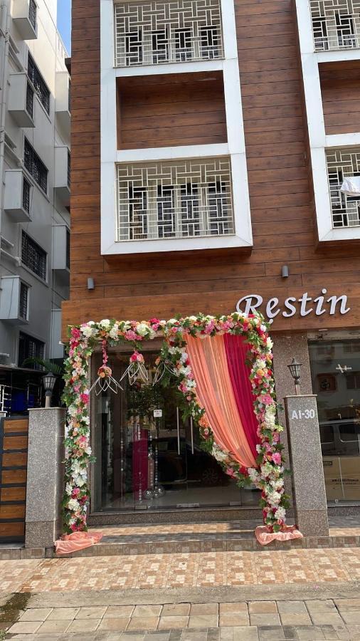 The Aster Enclave Hotel Kalküta Dış mekan fotoğraf